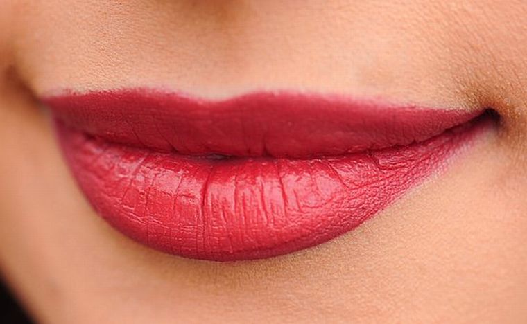 lips-1690875__340