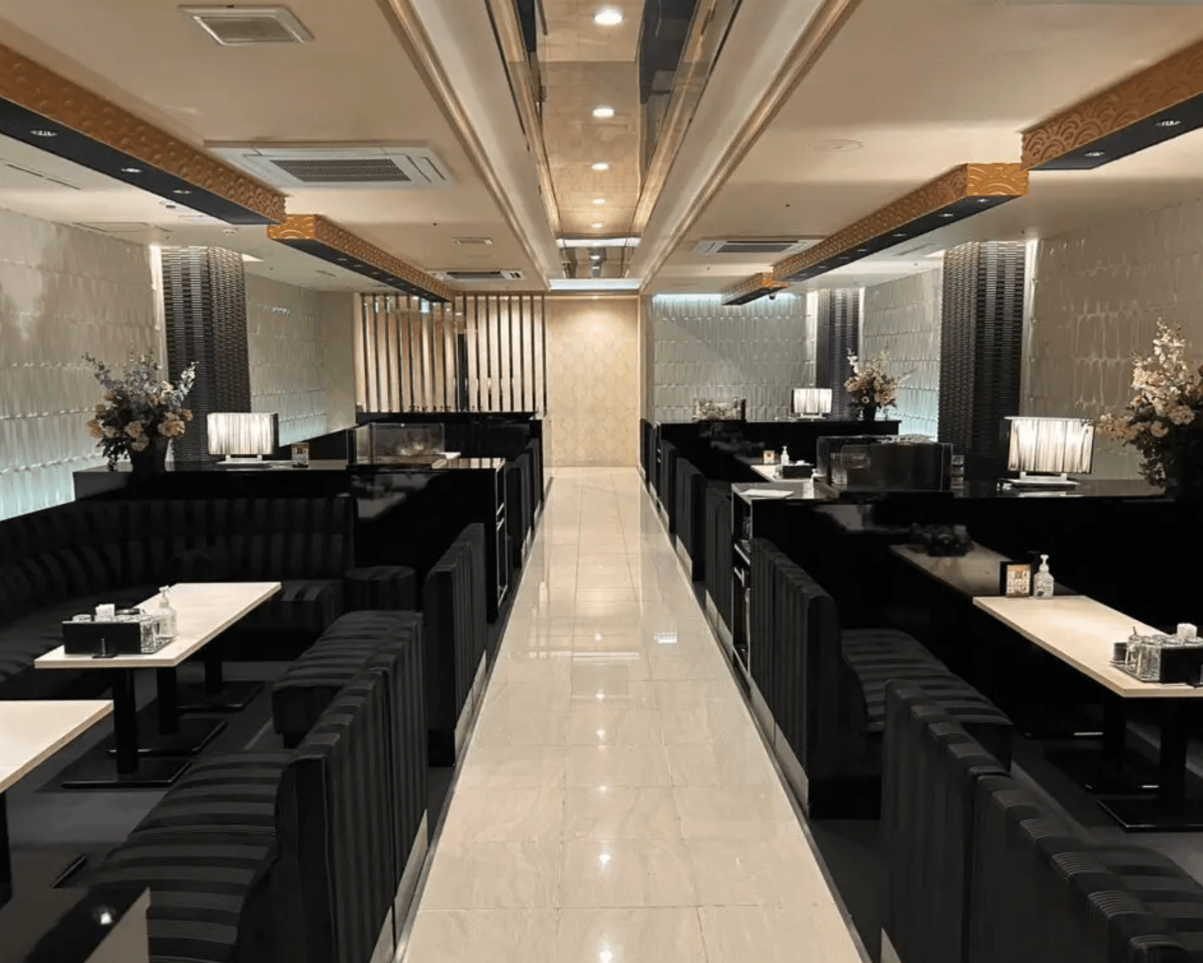 Empress-MINAMI-の店内