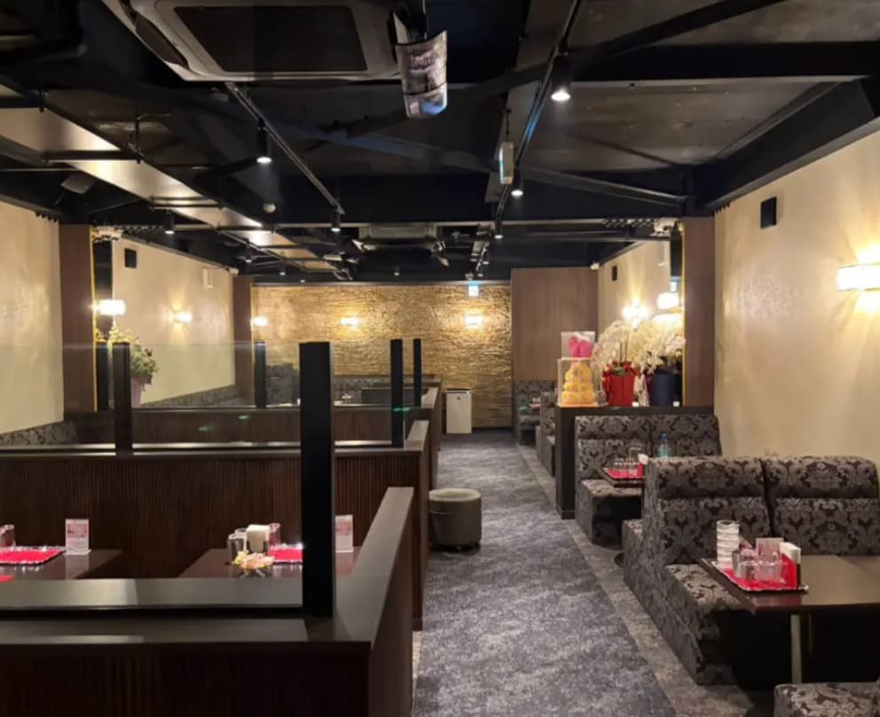 美山(ミヤマ)の店内