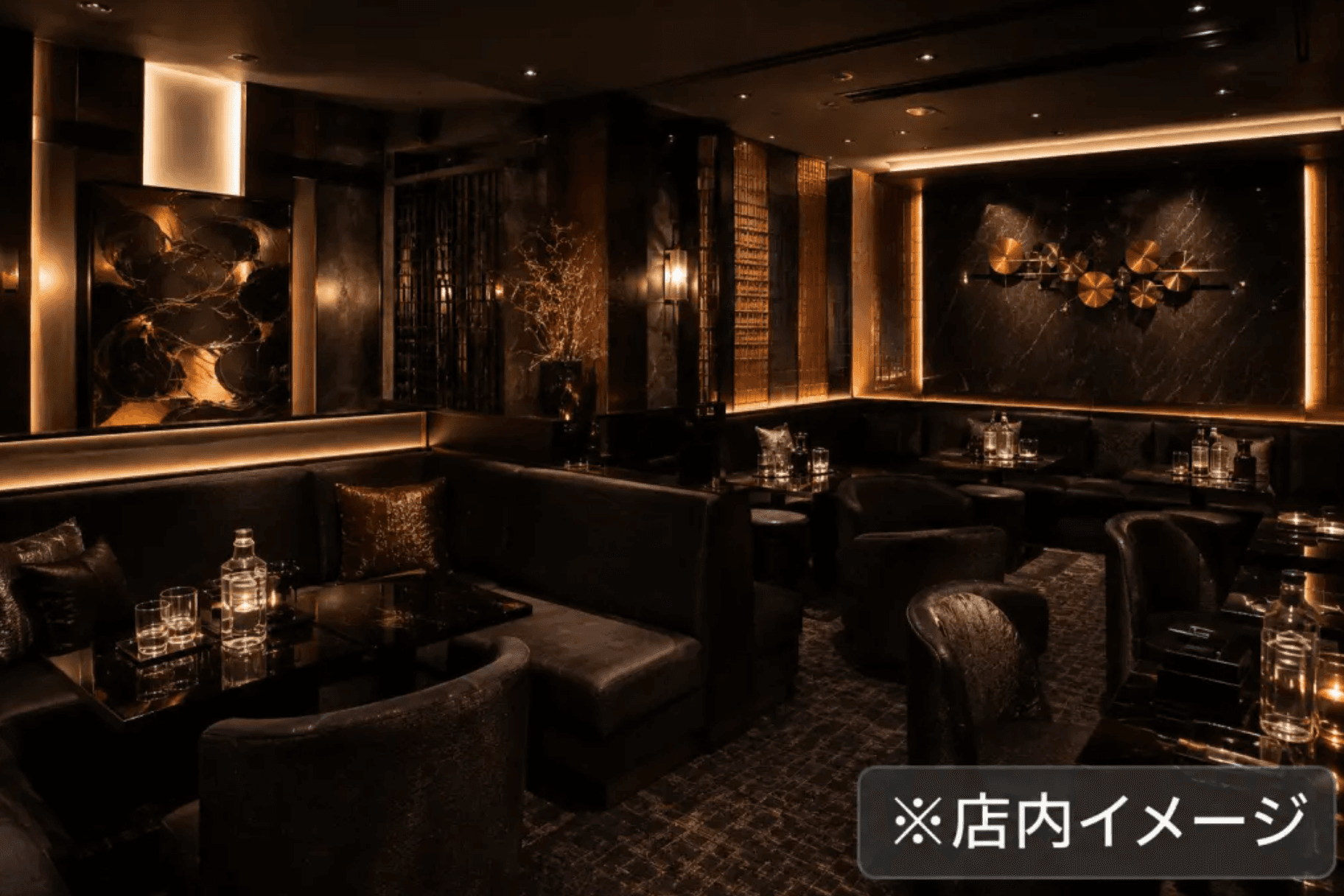 club Ganesa(ガネーシャ)の店内