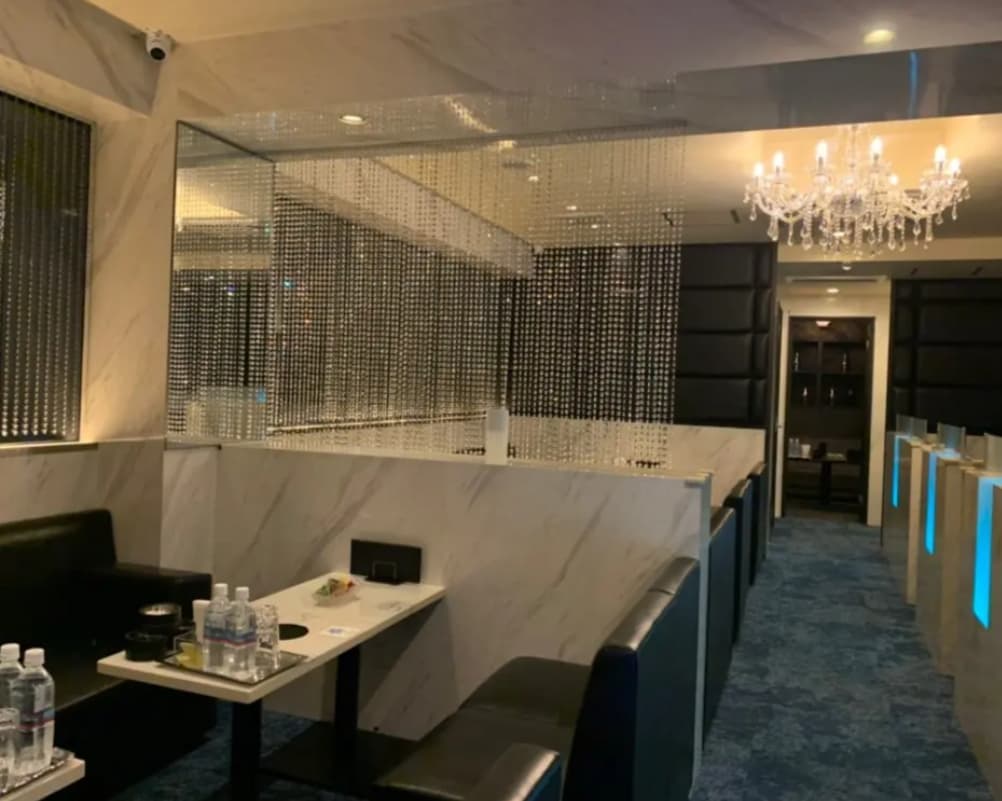 CLUB LAPIS(ラピス)の店内