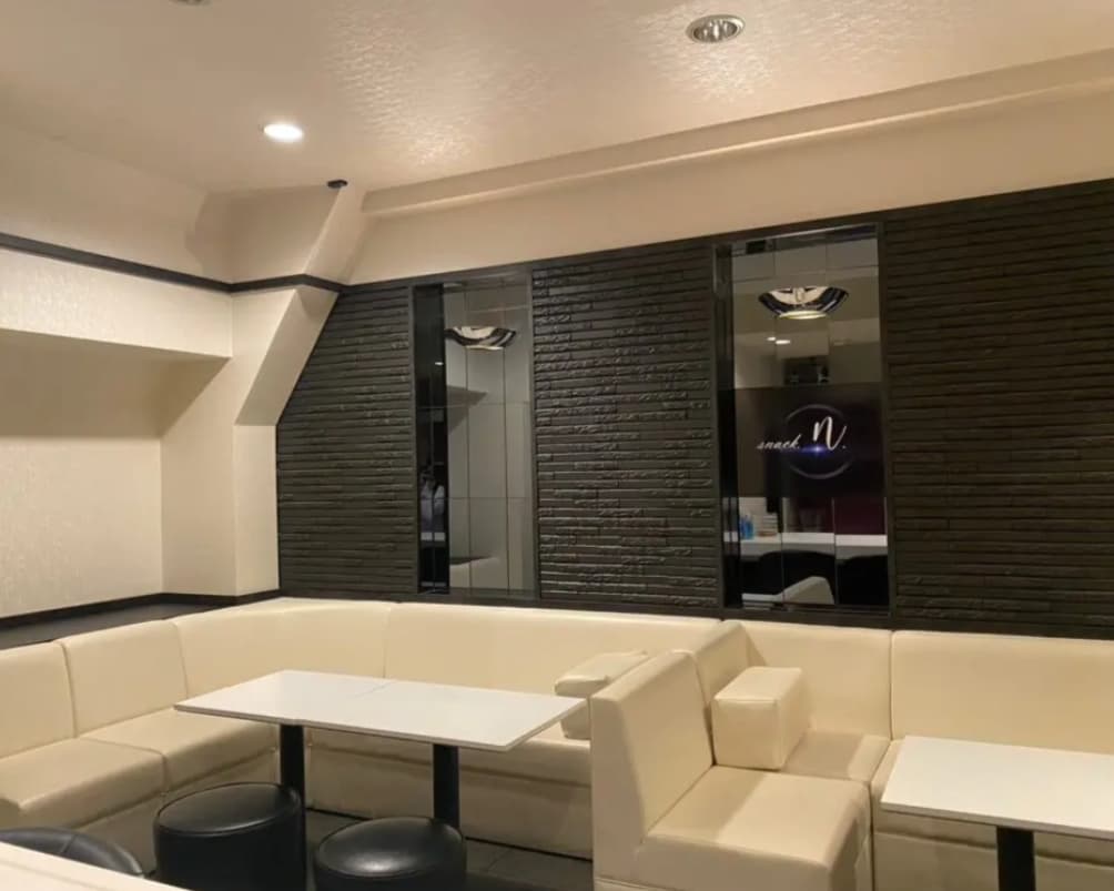 N(エヌ)の店内